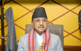 हतियार कारोबारमा म संलग्न छैनः रक्षामन्त्री खड्का