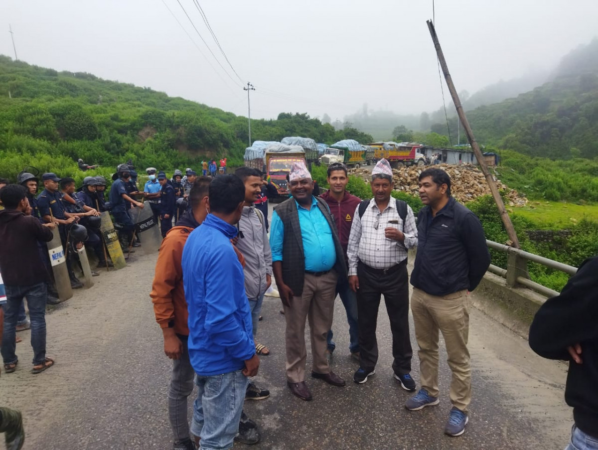 सिसडोल–बञ्चरेडाँडावासी सँगको छलफल बिना निस्कर्ष सकियो