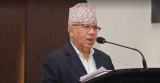 ओलीले सर्वदलीय बैठकमा पनि मलाई निषेध गरे  : माधव नेपाल