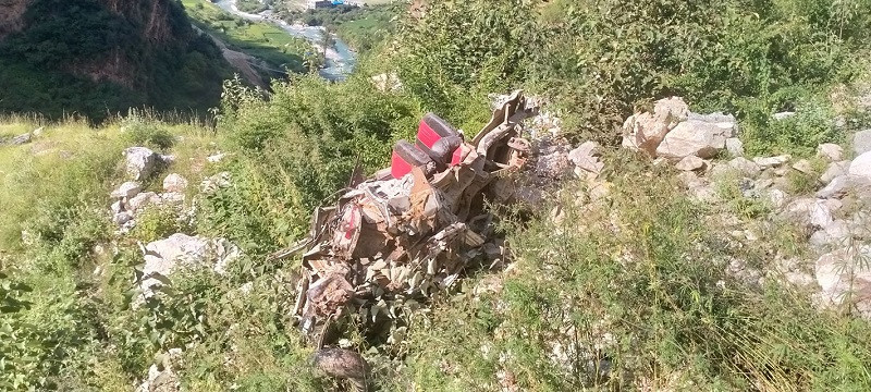जुम्लामा जीप दुर्घटना हुँदा चालक र सहचालककाे  मृत्यु