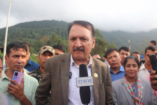 नेपालमा जलविद्युत् र पर्यटनको सम्भावना बढिरहेको छ : अर्थमन्त्री डा महत