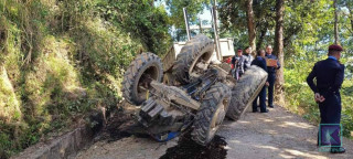 ट्याक्टर दुर्घटना हुँदा २ जनाको मृत्यु