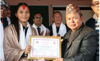 ७ औं दक्षिण एसियाली कराँते प्रतियोगितामा स्वर्ण पदक बिजेता  गुरुङलाई  गाउँपालिकाद्वारा  सम्मान