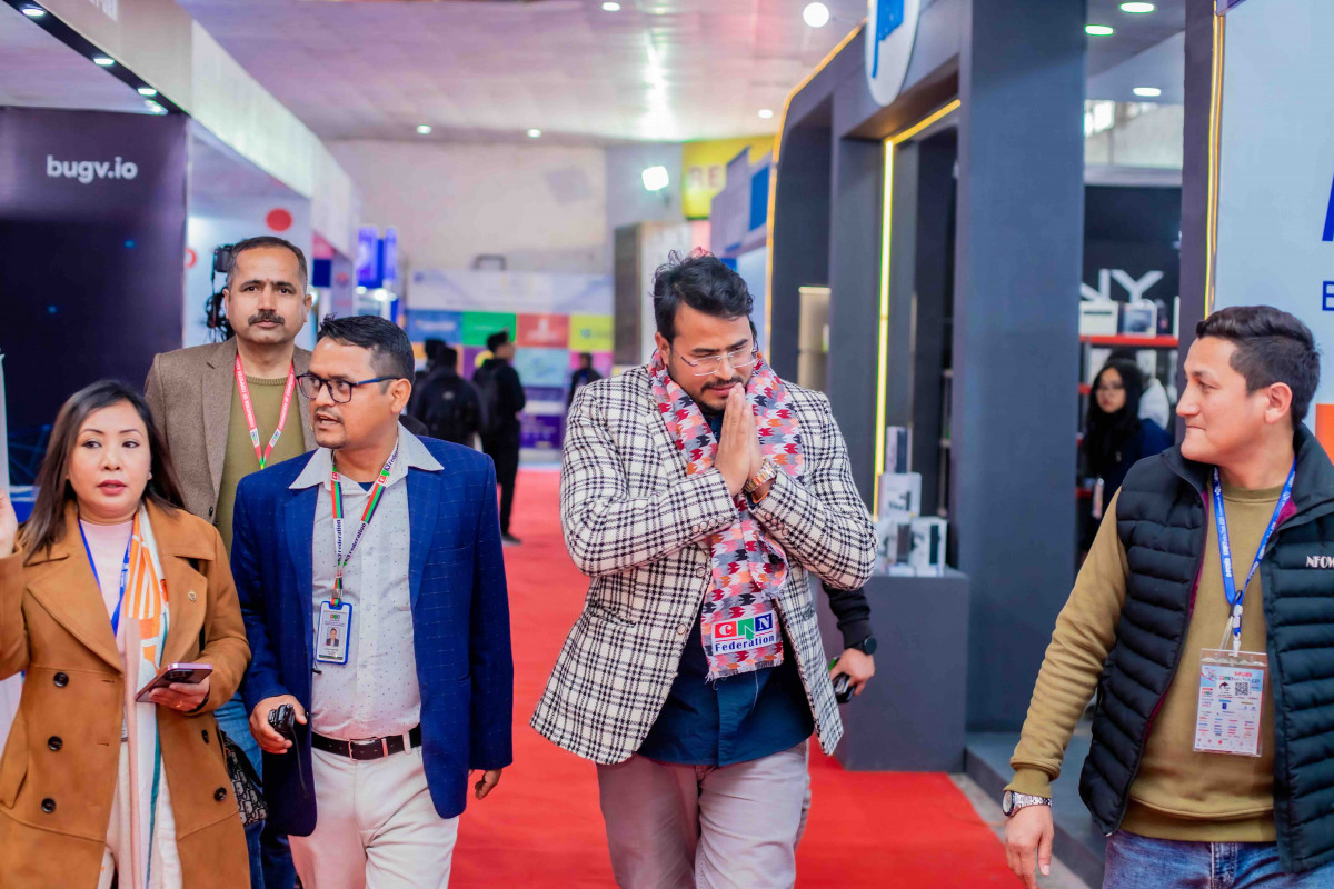 क्यान इन्फोटेक हेर्न कलाकारदेखि नेतासम्म पुगे, सूचना प्रविधिलाई राष्ट्रिय प्राथमिकतामा राख्नुपर्नेमा जोड