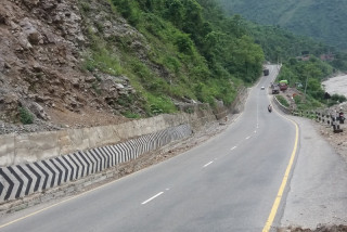 नारायणगढ–मुग्लिन सडक आजदेखि दिउँसो बन्द नहुने