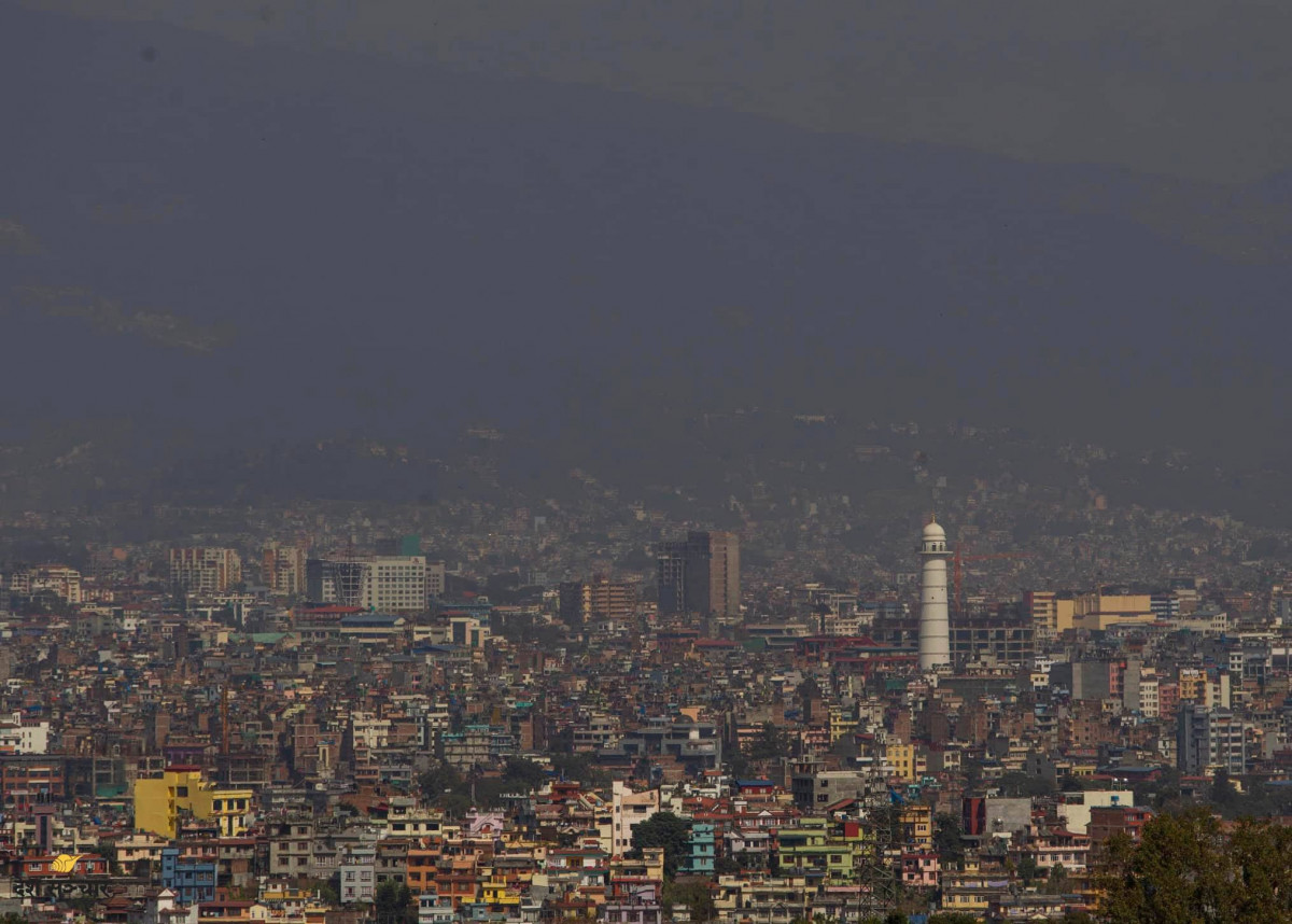 काठमाडौँ उपत्यकाको आकाशबाट तुवाँलो नहट्ने