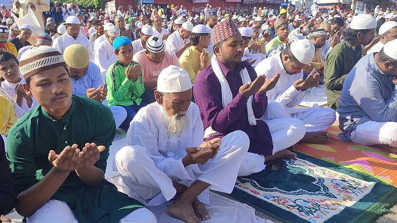 आज मुस्लिम समुदायले 'इद उल फित्र' मनाउँदै, सार्वजनिक बिदा