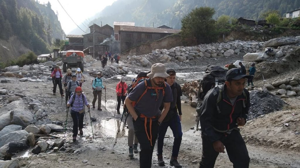 अप्रिलमा नेपाल भित्रने पर्यटक १२.७५ प्रतिशतले वृद्धि 