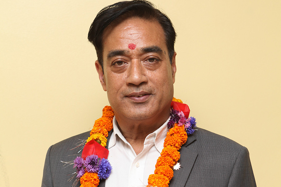 प्रभु इन्स्योरेन्सका अध्यक्ष मल्लद्वारा पद तथा गोपनीयताको शपथ ग्रहण