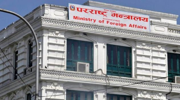 बङ्गलादेशबाट आज मात्र  फर्किए ४२० नेपाली विद्यार्थी