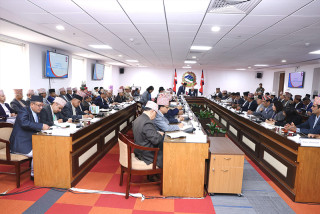 प्रधानमन्त्री ओलीले बोलाए    निर्देशन दिन सबै  सचिव