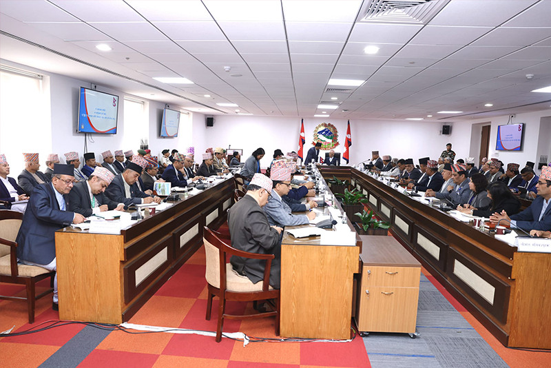 प्रधानमन्त्री ओलीले बोलाए    निर्देशन दिन सबै  सचिव