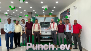 वीरगन्जमा नयाँ शोरूमबाट 'पन्च इभी' को डेलिभरी सुरू