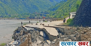वीपी राजमार्ग बाढी र पहिरोको चपेटामा, दशैंअघि खुल्ने सम्भावना शून्य