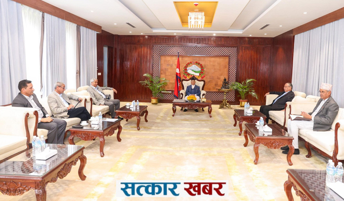 ओली, देउवा, प्रचण्डको  बैठक :  शान्ति प्रक्रिया टुंगोमा पुर्‍याउने तयारी